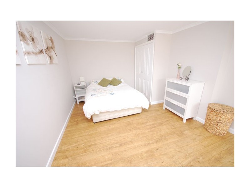 33 Golf Drive, Fairview Park SA 5126