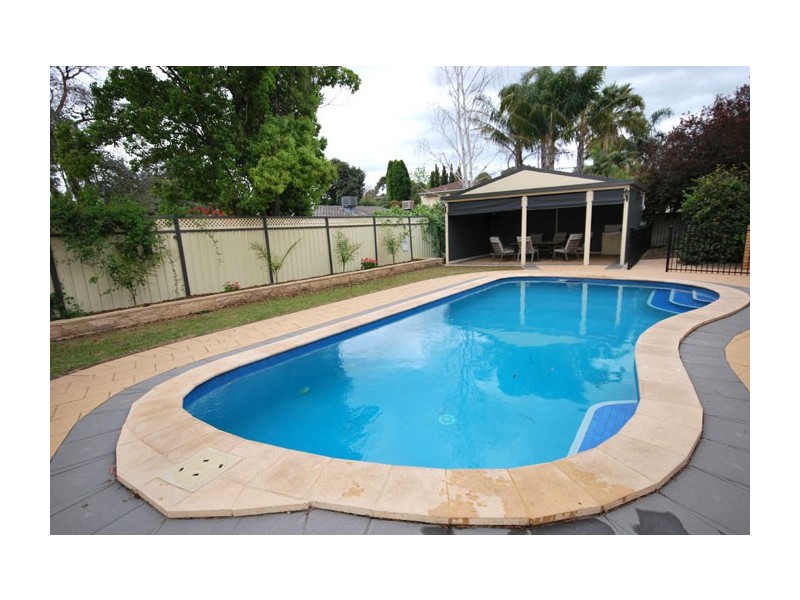 33 Golf Drive, Fairview Park SA 5126