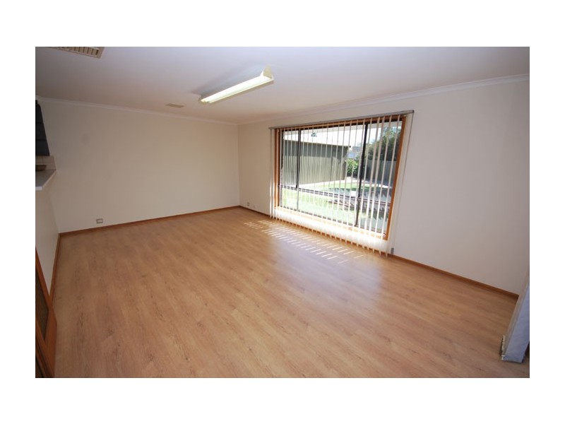 25 Cockatoo Street, Modbury Heights SA 5092
