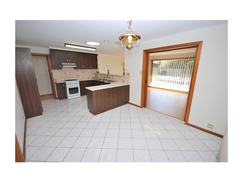 25 Cockatoo Street, Modbury Heights SA 5092
