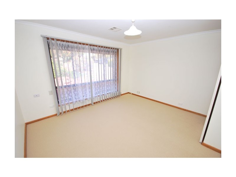 25 Cockatoo Street, Modbury Heights SA 5092