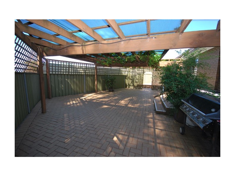 25 Cockatoo Street, Modbury Heights SA 5092