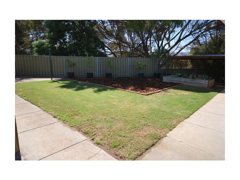 25 Cockatoo Street, Modbury Heights SA 5092
