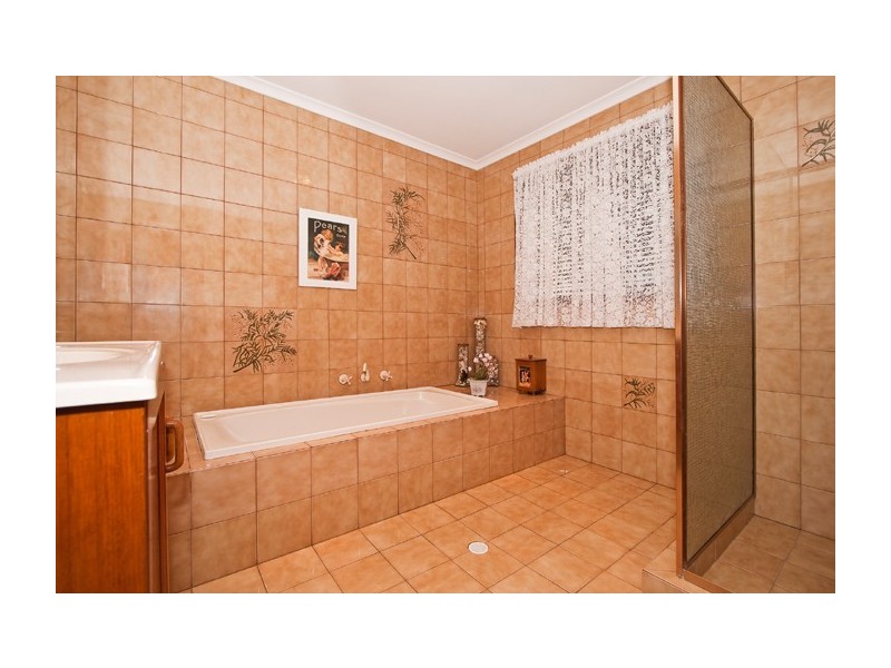 59 Park Lake Drive, Wynn Vale SA 5127