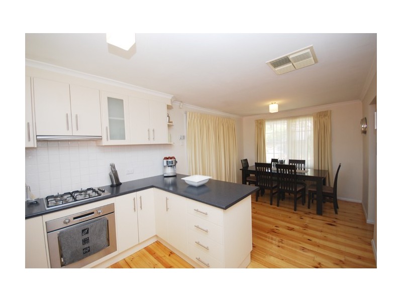 5 Dargie Avenue, Hope Valley SA 5090