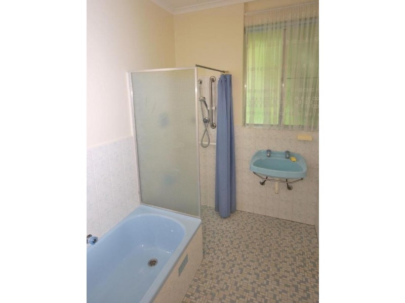 18 Euroa Avenue, Banksia Park SA 5091
