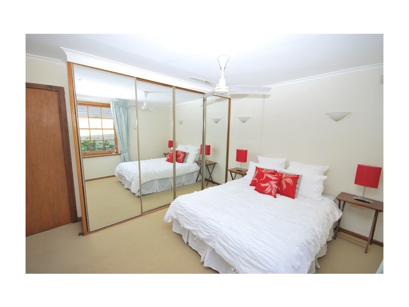 25 Von Nida Street, Fairview Park SA 5126