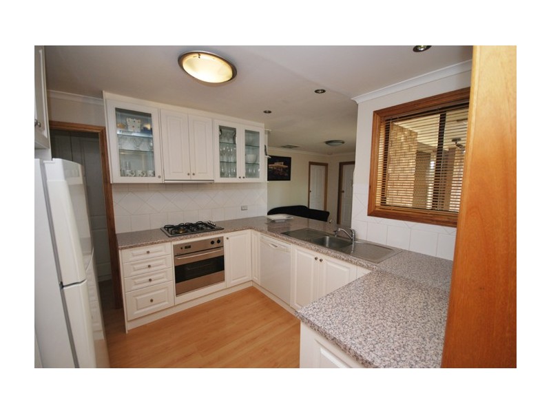 10 Leonis Avenue, Hope Valley SA 5090