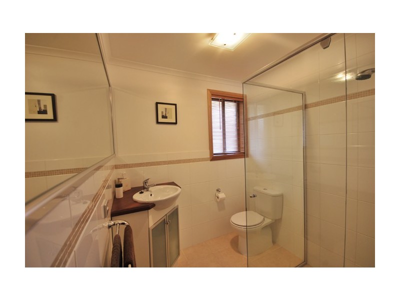 10 Leonis Avenue, Hope Valley SA 5090