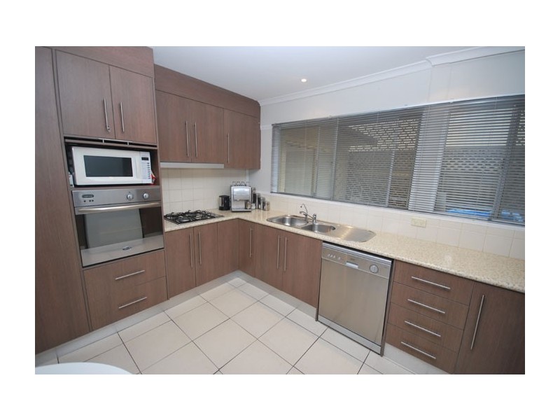 17 Landy Avenue, Gulfview Heights SA 5096