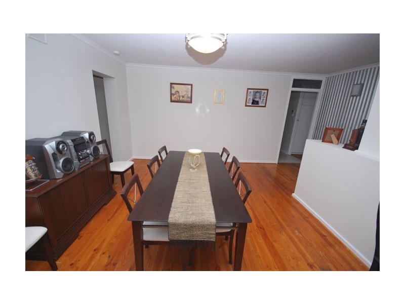 17 Landy Avenue, Gulfview Heights SA 5096