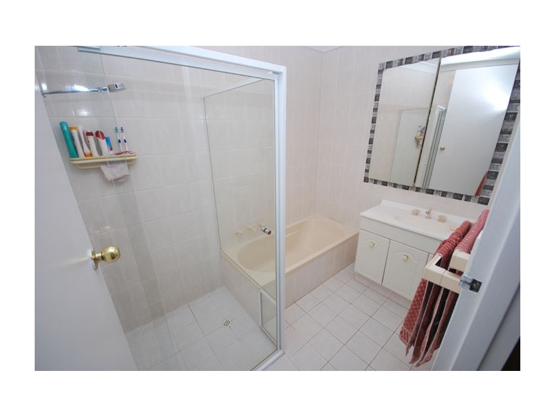 17 Landy Avenue, Gulfview Heights SA 5096