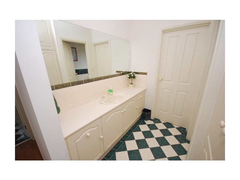 61 Beaufort Avenue, Golden Grove SA 5125