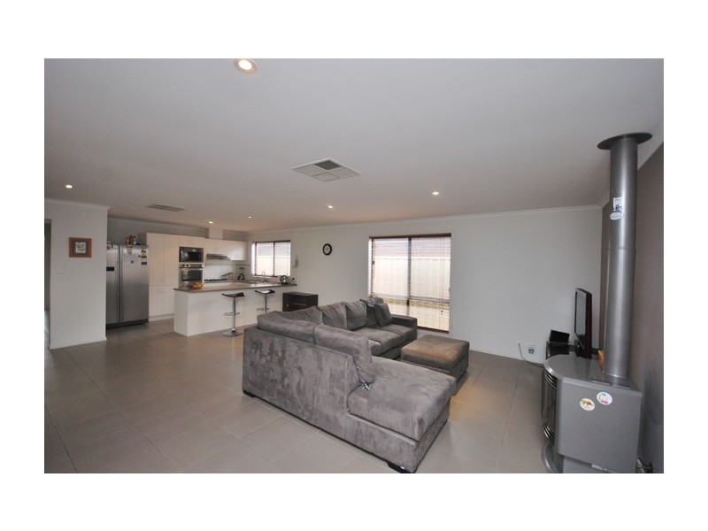 1/20 Almond Drive, Salisbury SA 5108