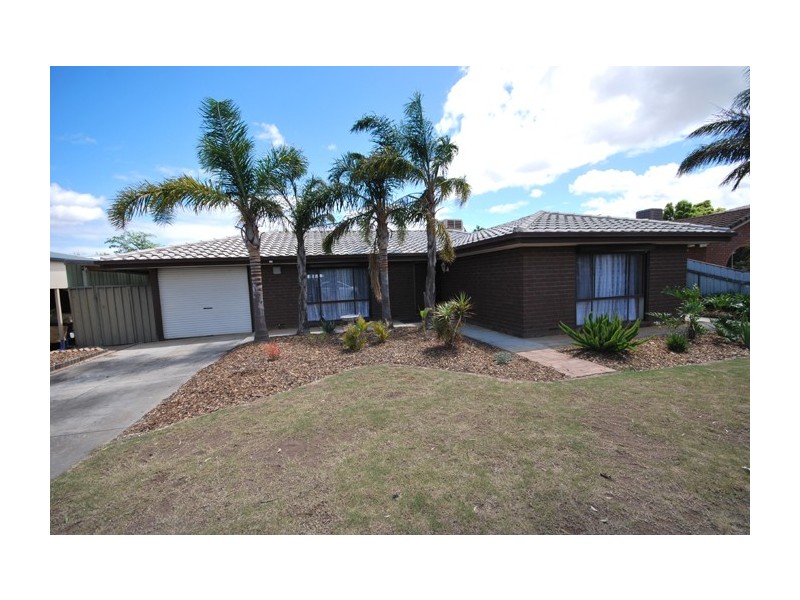 28 Duke Avenue, Para Hills SA 5096