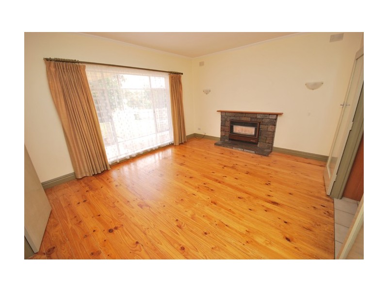 25 Launceston Avenue, Banksia Park SA 5091