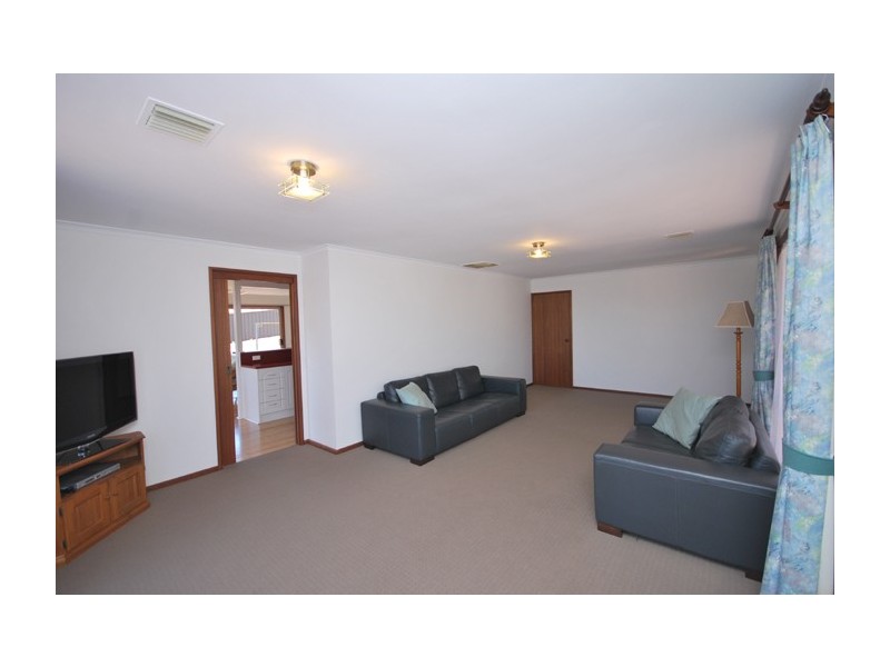 25 Olympiad Court, Golden Grove SA 5125