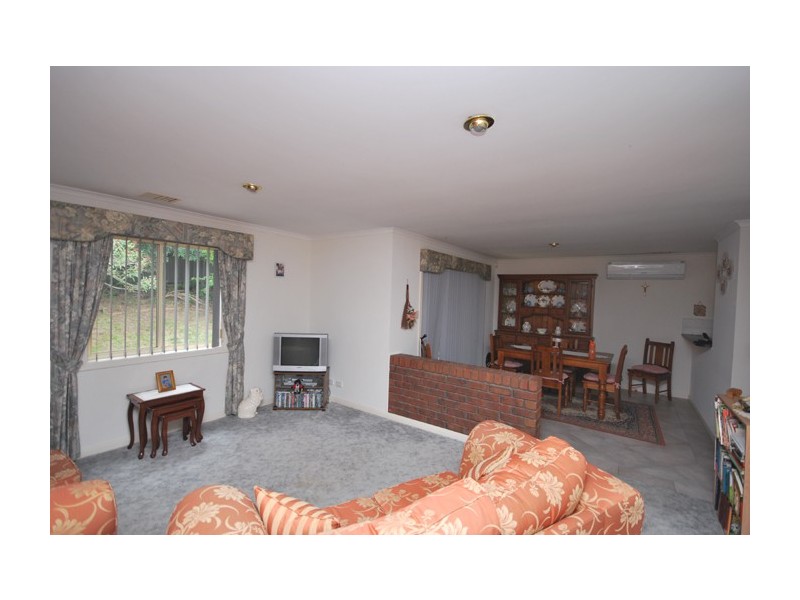 2/18 Mc Ewin Avenue, Redwood Park SA 5097