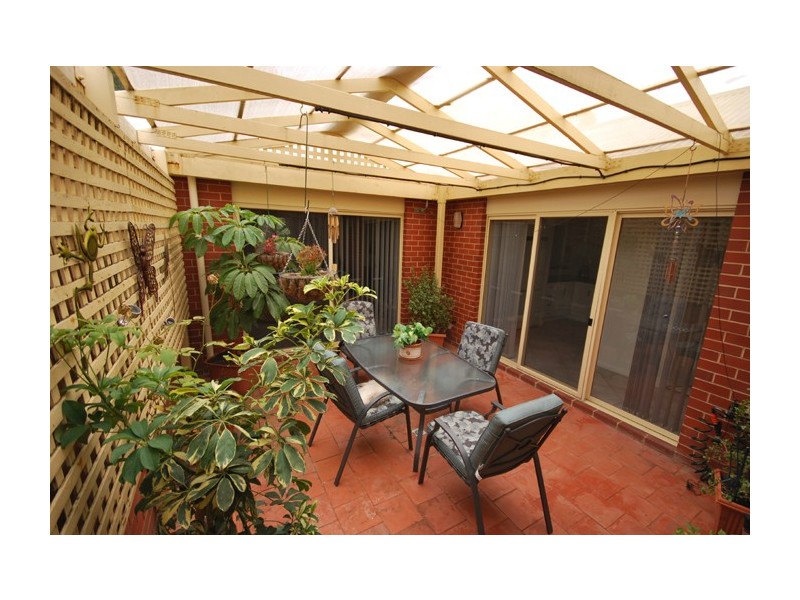 2/18 Mc Ewin Avenue, Redwood Park SA 5097