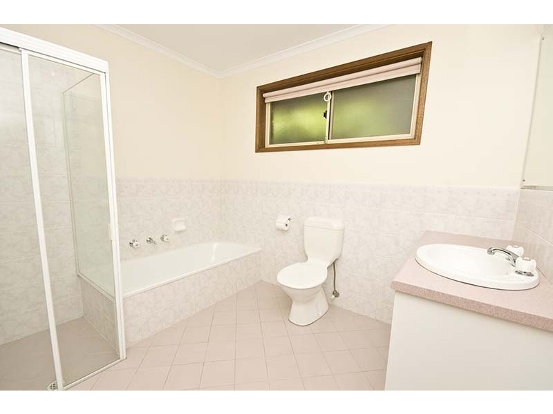 33 Bushmills Street, Greenwith SA 5125