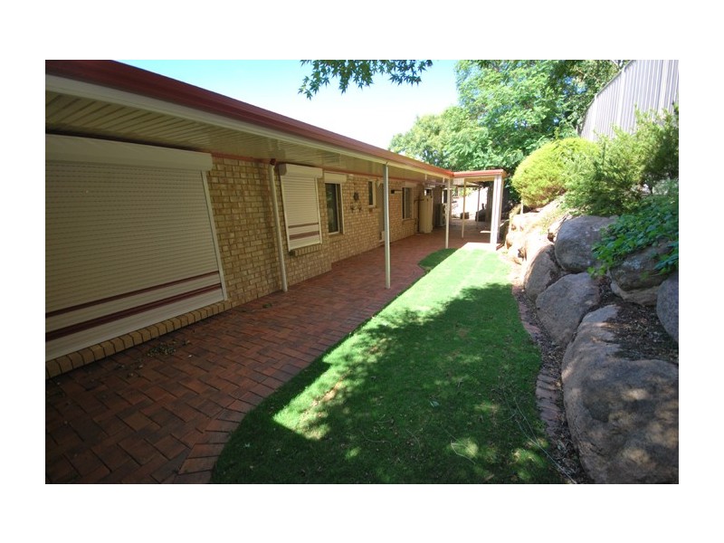 1 Bates Court, Greenwith SA 5125