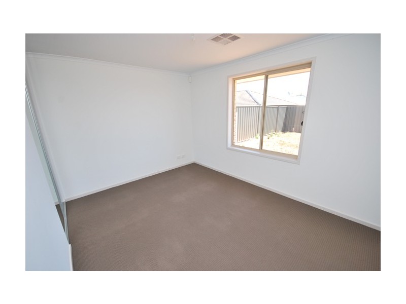 20 Vitorio Road, Munno Para West SA 5115