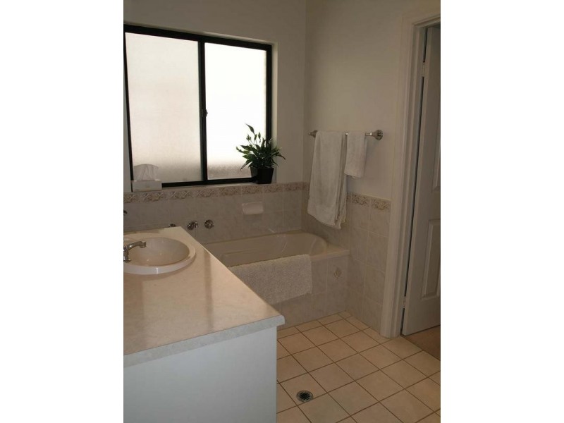 24A Taylors lane, Mile End SA 5031