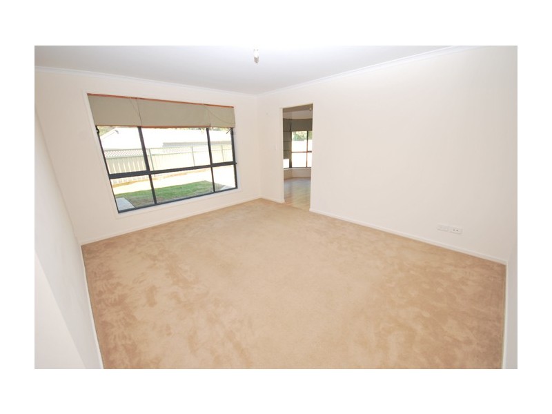 41 Fintsterwald Way, Fairview Park SA 5126