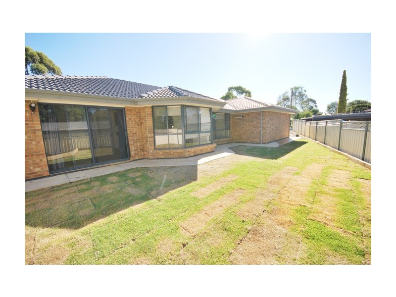 41 Fintsterwald Way, Fairview Park SA 5126