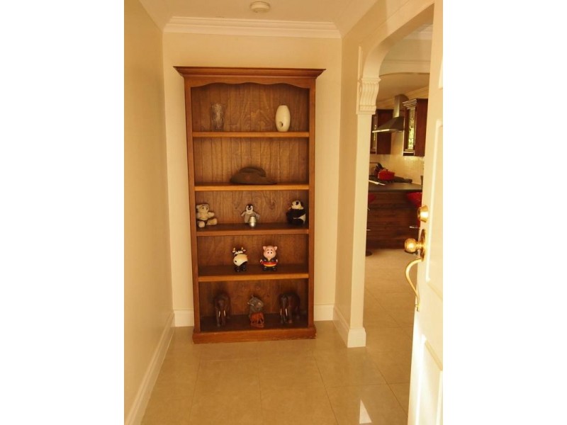 33A Packer Cresent, Paradise SA 5075