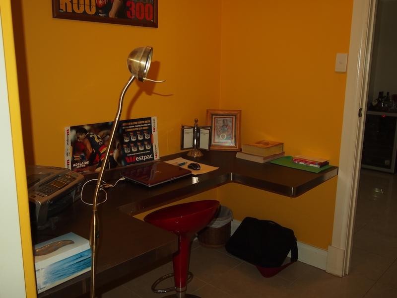 33A Packer Cresent, Paradise SA 5075