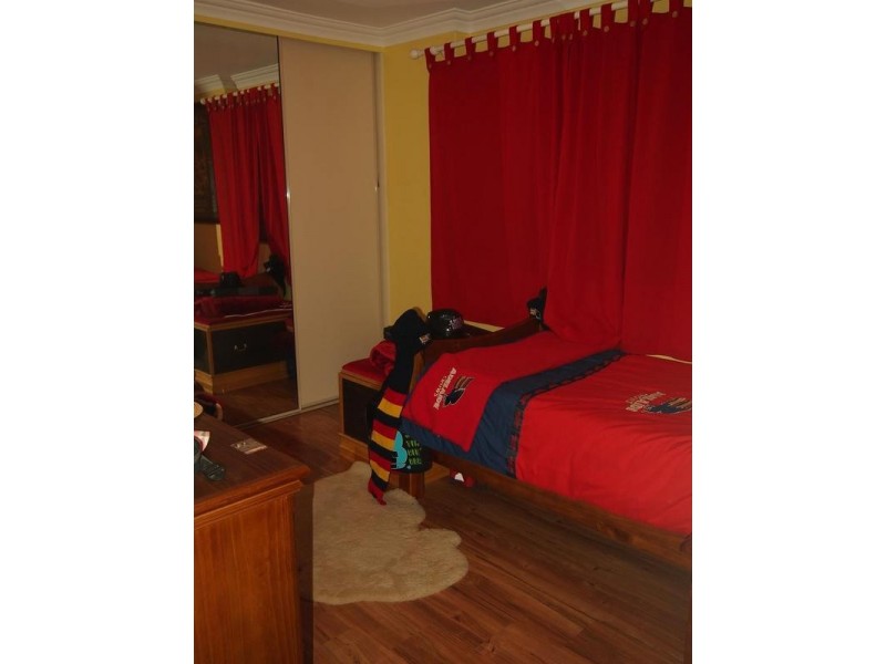 33A Packer Cresent, Paradise SA 5075