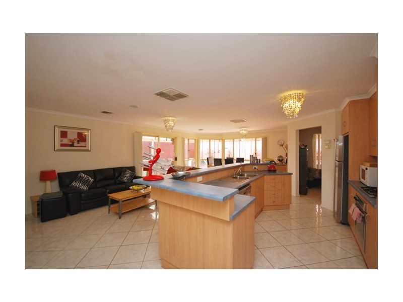 4 Chestnut Grove, Blakeview SA 5114