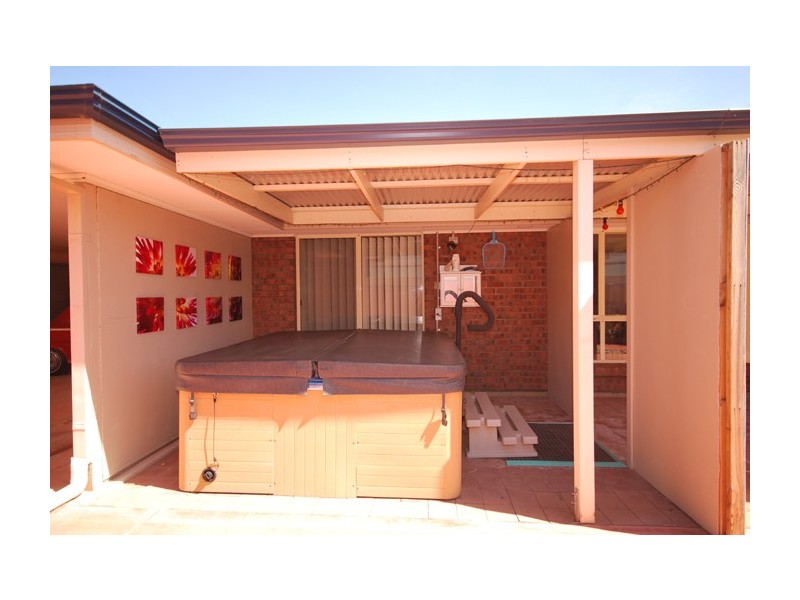 4 Chestnut Grove, Blakeview SA 5114