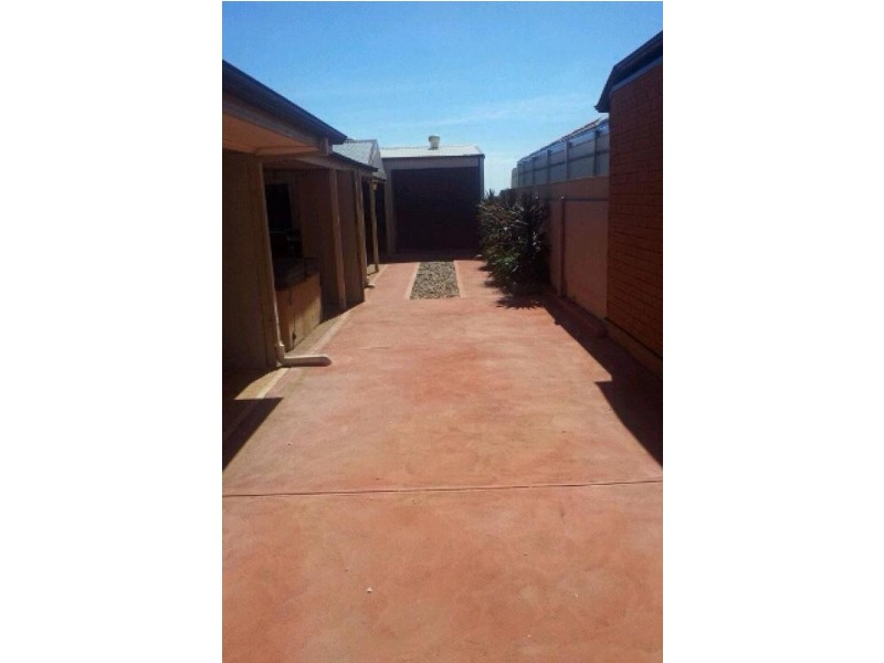 4 Chestnut Grove, Blakeview SA 5114