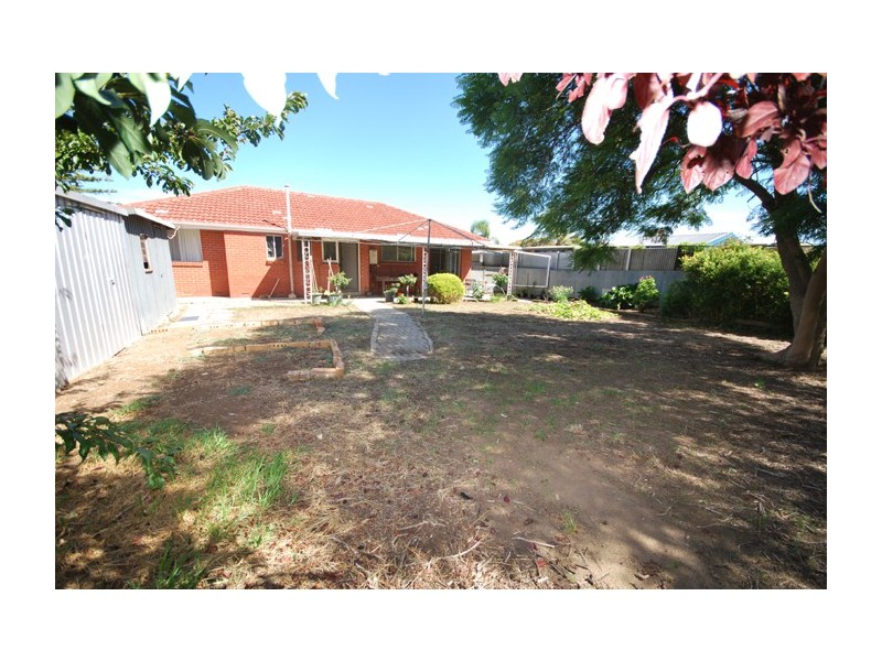 31 Quebec Drive, Para Hills SA 5096