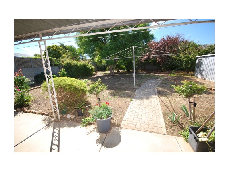 31 Quebec Drive, Para Hills SA 5096