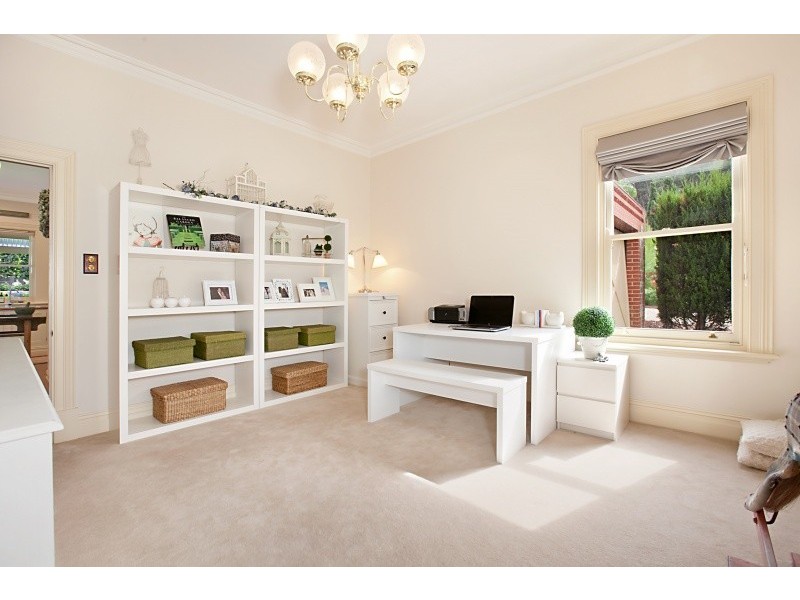 5 Walker Place, Highbury SA 5089