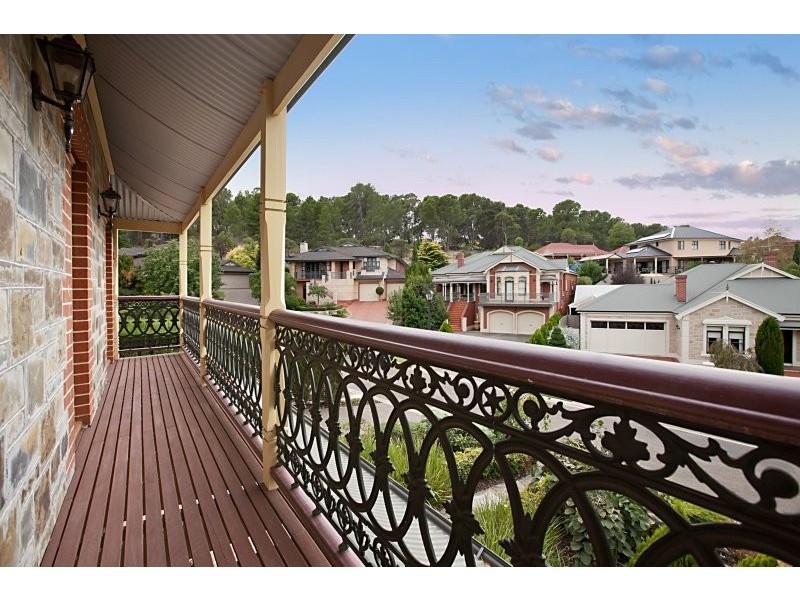 5 Walker Place, Highbury SA 5089