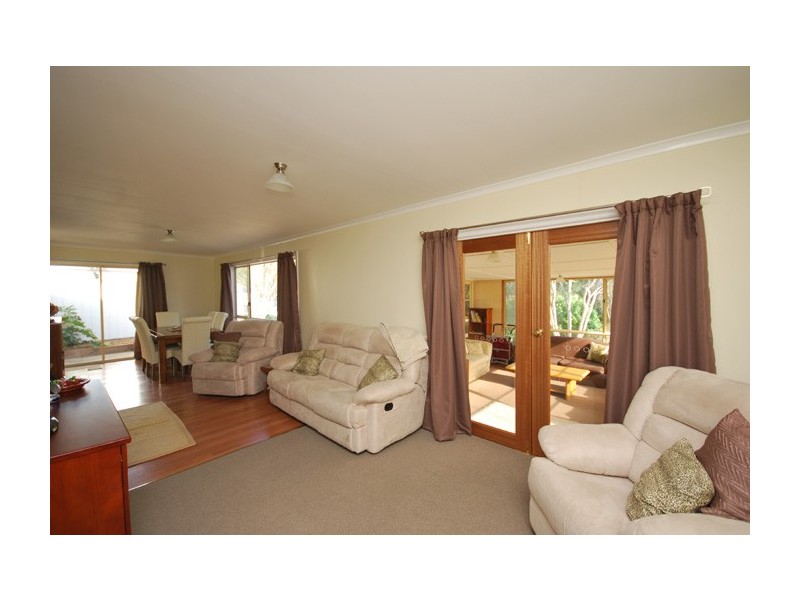 16 School Drive, Banksia Park SA 5091