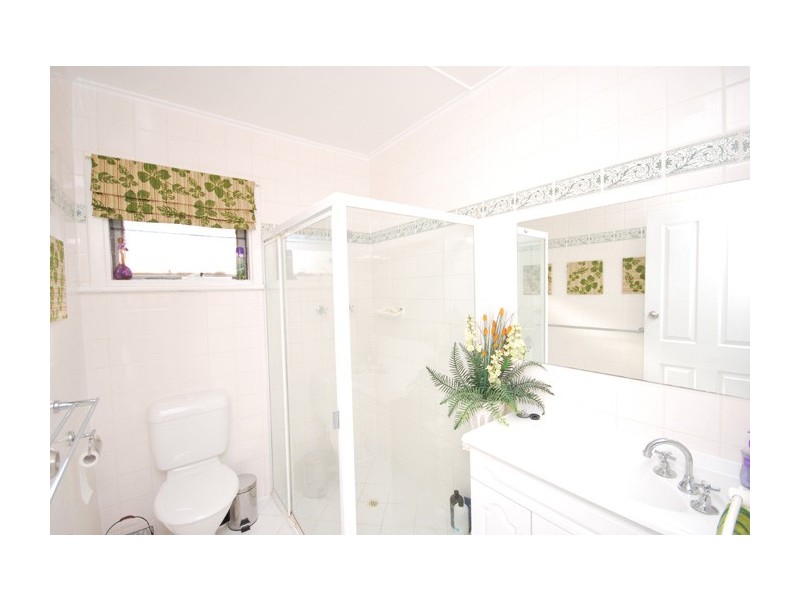 16 School Drive, Banksia Park SA 5091