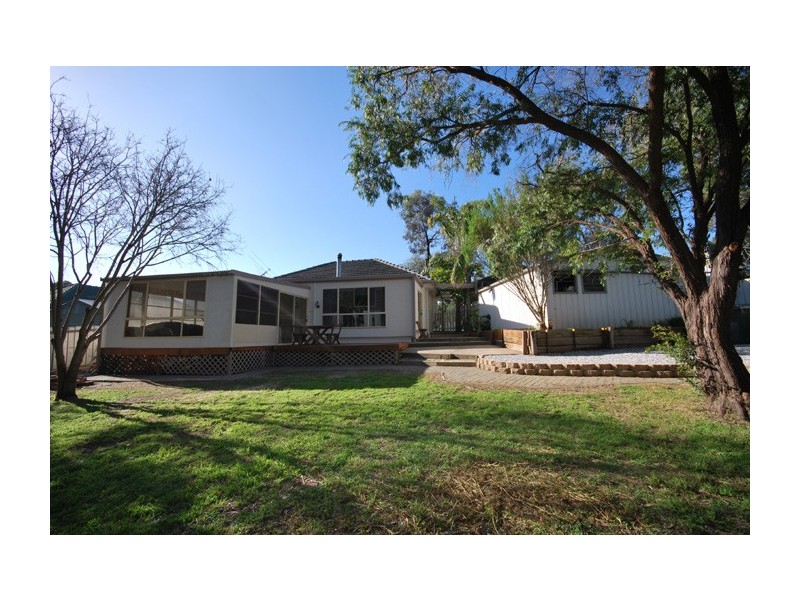 16 School Drive, Banksia Park SA 5091