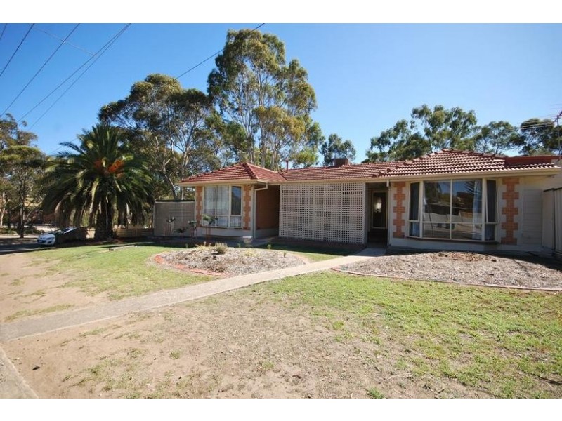1 Protea Court, Banksia Park SA 5091