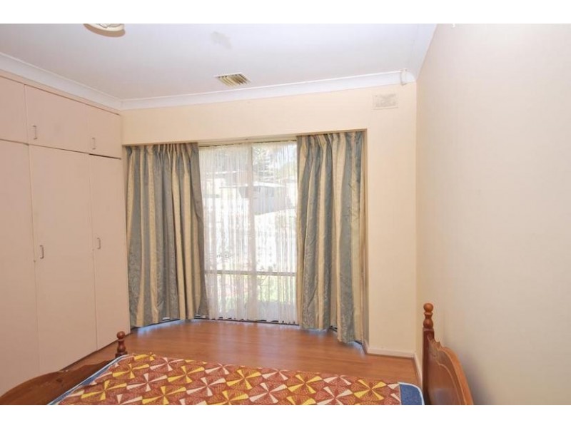 1 Protea Court, Banksia Park SA 5091