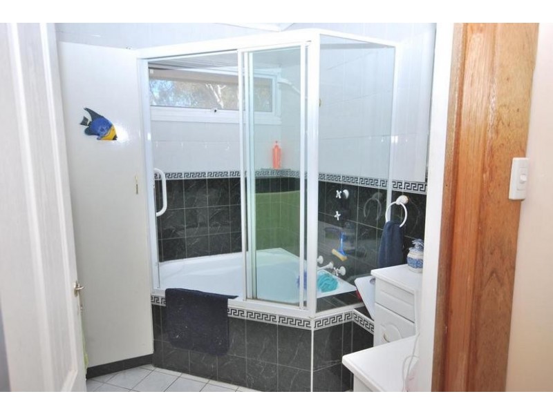 1 Protea Court, Banksia Park SA 5091