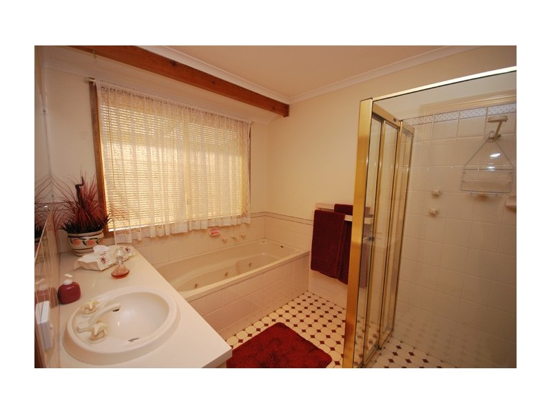 1 Kauri Court, Greenwith SA 5125