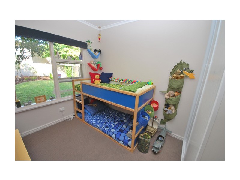 8 Derwent Crescent, Banksia Park SA 5091