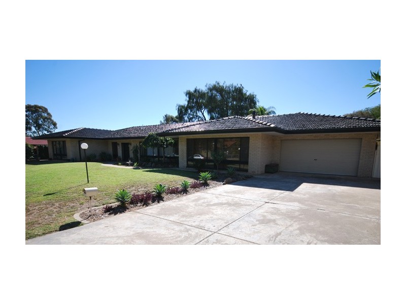 30 Lema Avenue, Fairview Park SA 5126