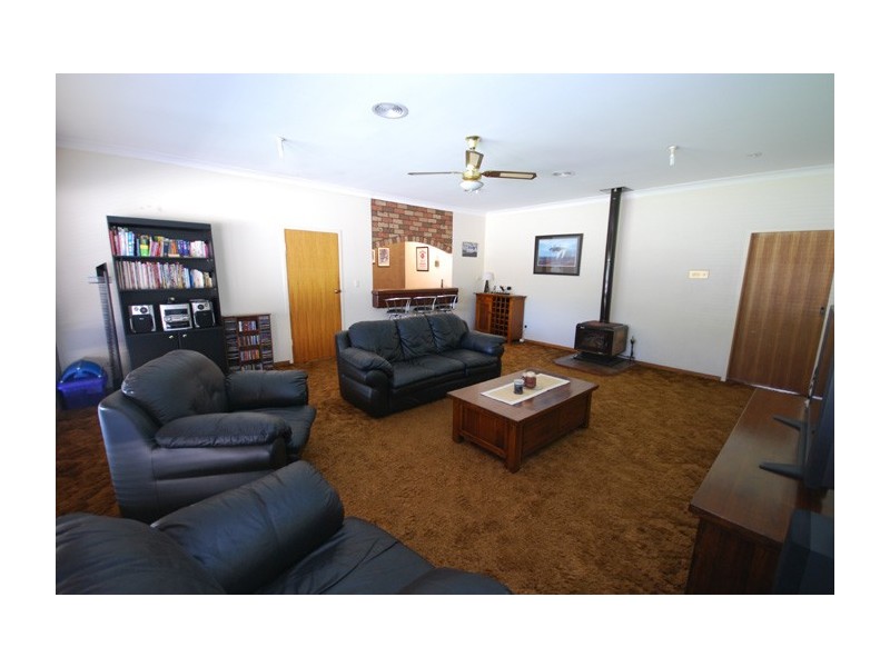 30 Lema Avenue, Fairview Park SA 5126