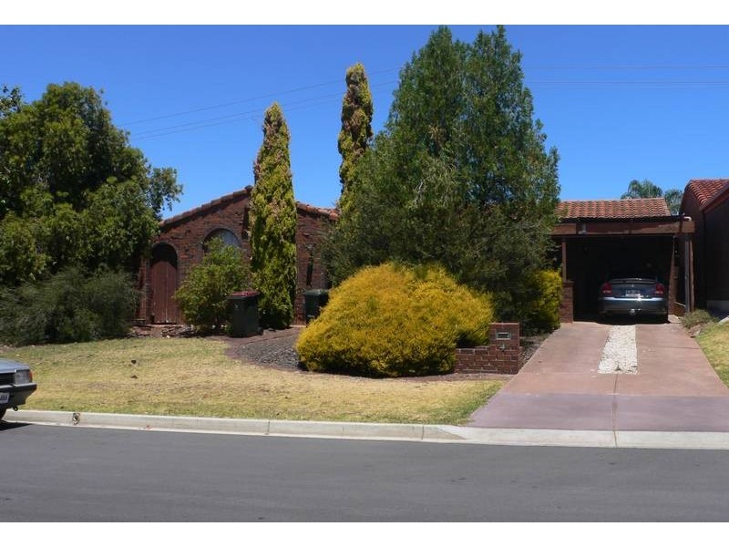 4 Roberts Crescent, Hope Valley SA 5090